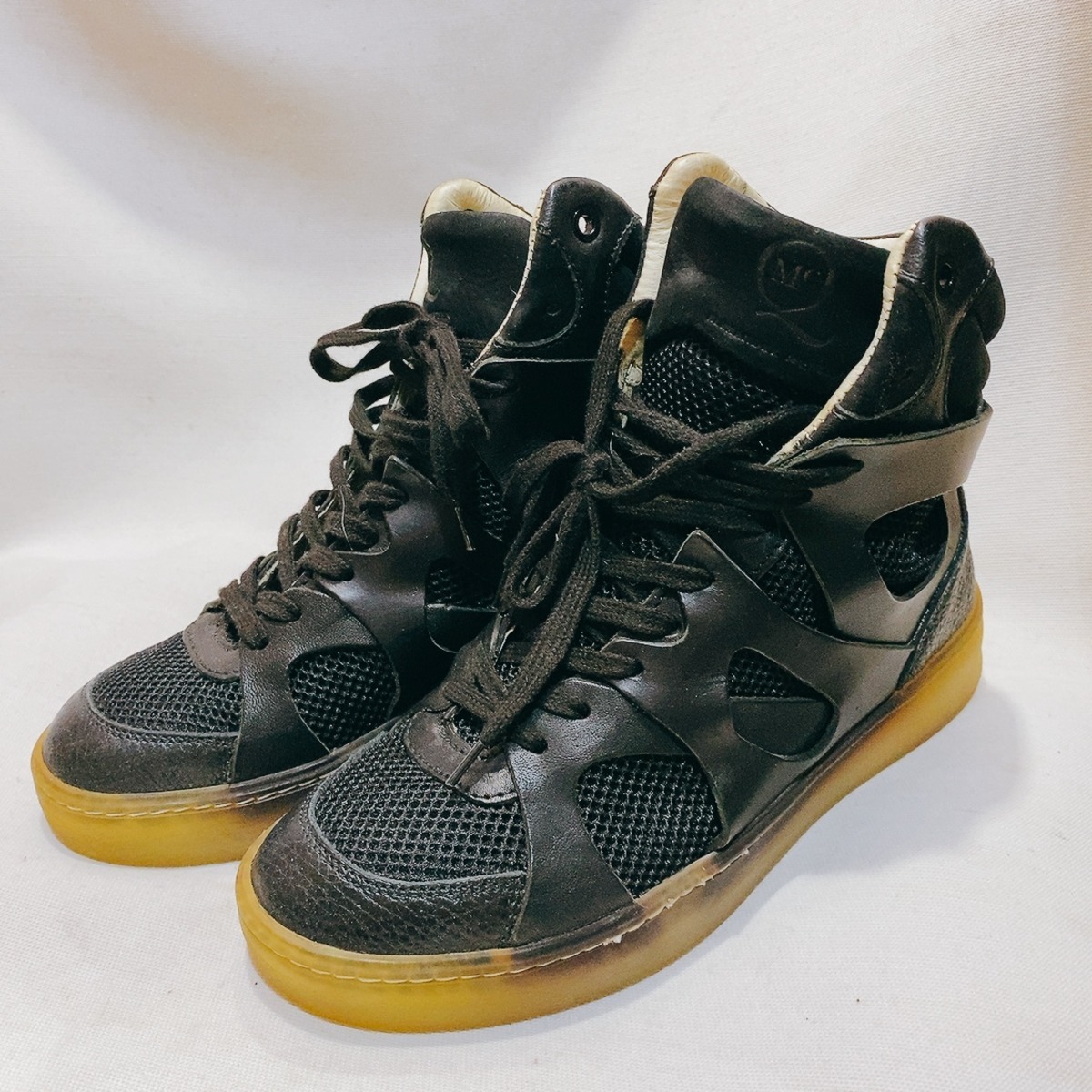 プーマ×アレキサンダーマックイーン スニーカー 黒 レザー PUMA 