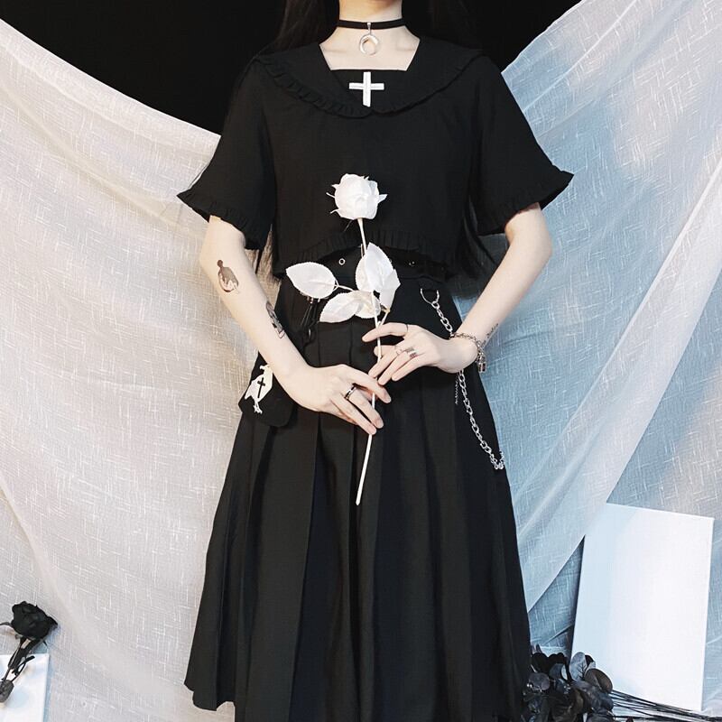ゴスロリ系 トップス セーラー服 Miub オリジナル ショート丈 病み可愛い レトロ ハードガール 十字架 刺繍 原宿系 10代 代 Dressyなモード系 ゴシック専門店 Ladies Fashion Seasonz