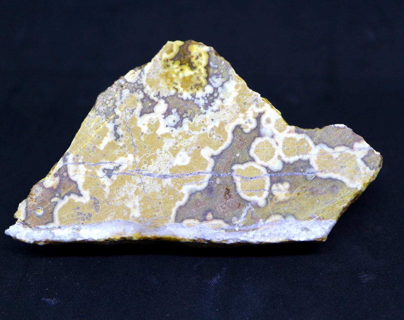 ✨破格✨絶品‼️イエロージャスパー☆噴水☆天然石⭐︎ファウンテン☆秘蔵品⭐︎2100g 厚みあり！ストーニークリークジャスパー Stony Creek Jasper