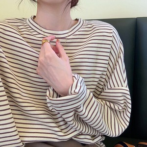 ボーダーカットソー トップス カットソー 袖あり 長袖 ラウンドネック 綿 かわいい 大人可愛い きれいめ シンプル カジュアル 大人 上品 おしゃれ お洒落 レトロ 大人可愛い 大人女子 こなれ感 ラブリー キュート ガーリー モダン 主役級 存在感 柄 ボーダー 春 秋 冬 10代 20代 30代 レディース 学生 通学 デート お出かけ 女子会 お泊まり 休日 着回し 普段使い 重ね着 韓国系 オルチャン サイズ M L XL 2XL 色展開 黒 ブラック 茶色 ブラウン