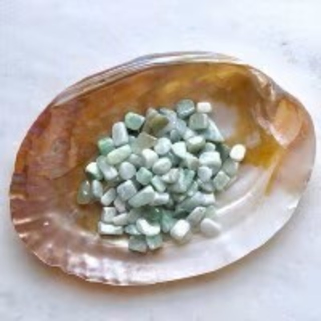 翡翠　さざれ石　50ｇ【美石】