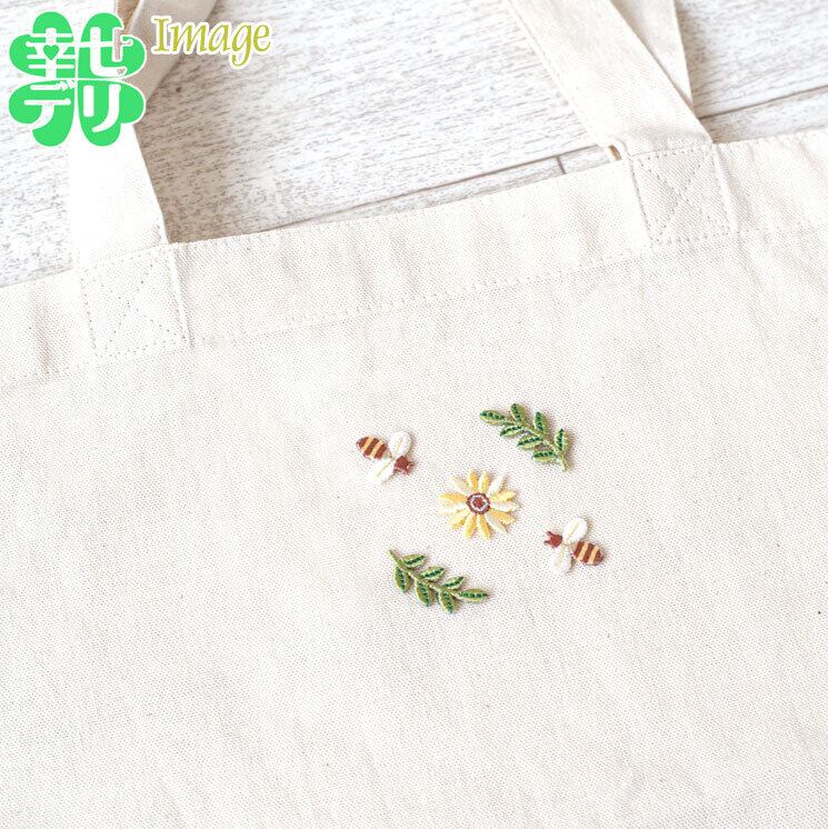 ミニサイズのプペ刺繍ワッペン（苺・花・葉っぱ）3セット 手作り