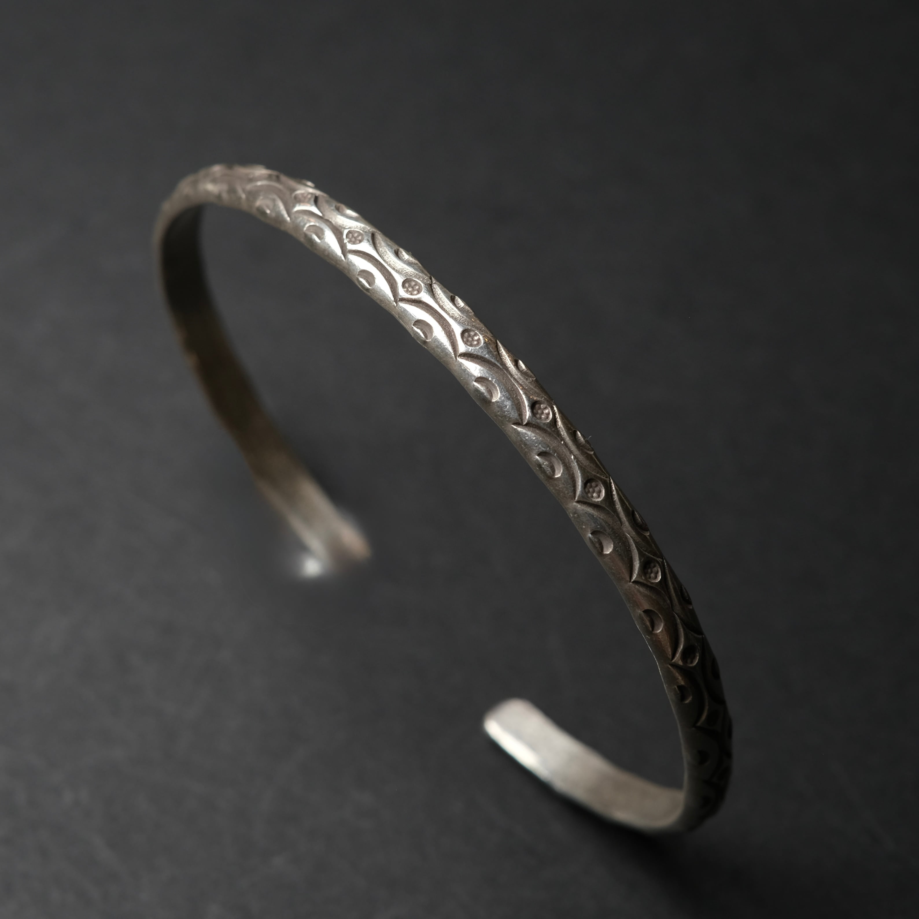 シルバー925 silver ヴァルクデザインバングル/軽研磨仕上げ | envy