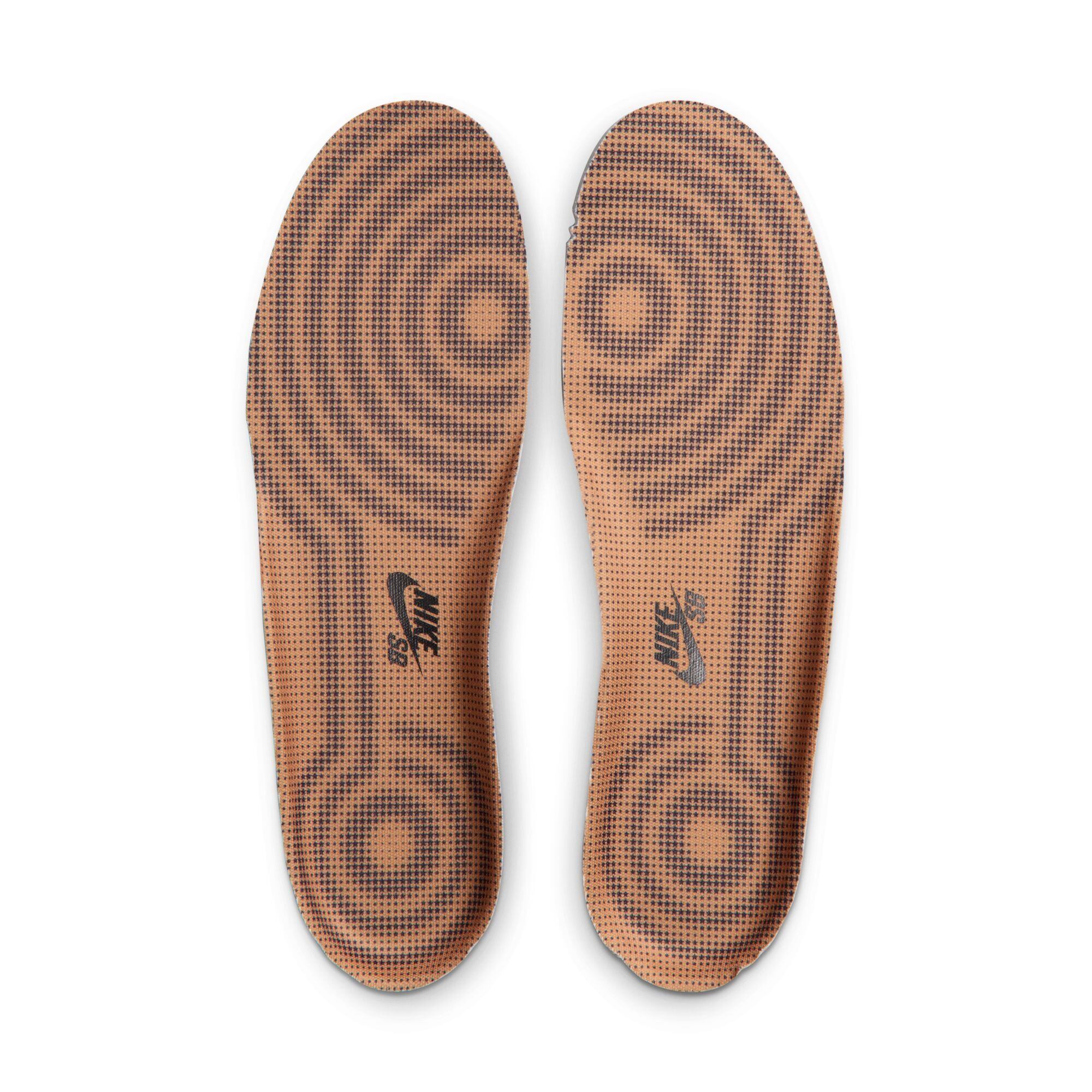 NIKE SB 抽選販売 】 NIKE SB AIR FORCE 1 QS 