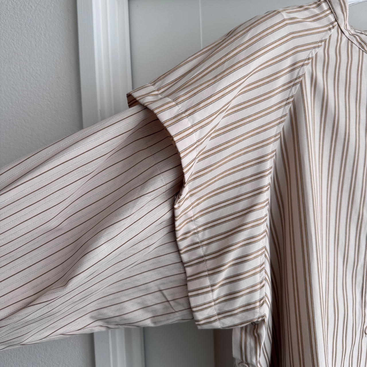 マルチストライプ変形スリーブロングSH/ベージュ