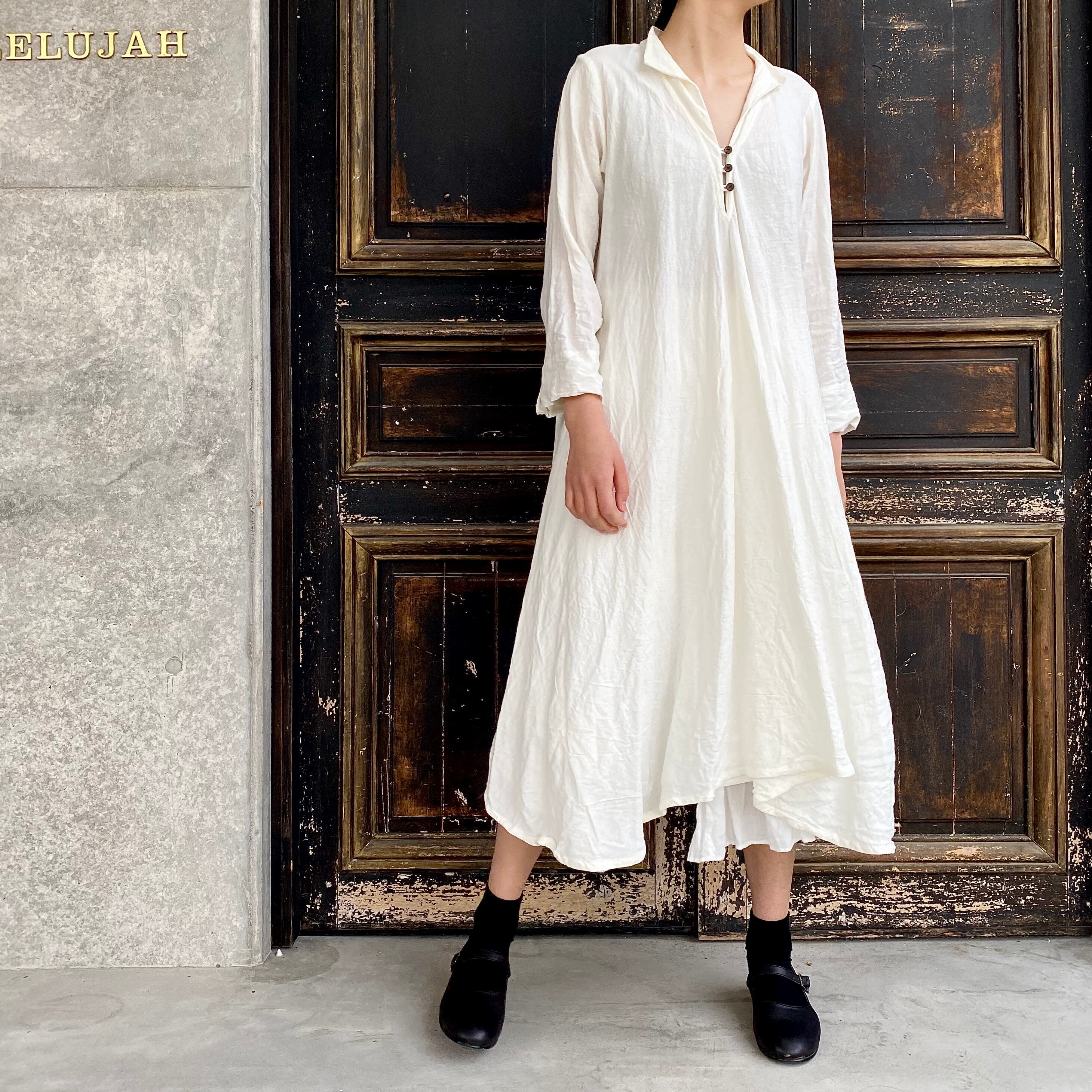 HALLELUJAH 小間使いリネンワンピース　オフホワイト 小間使いリネンワンピース（衿付）col.Off White | リネン服とオーロラ
