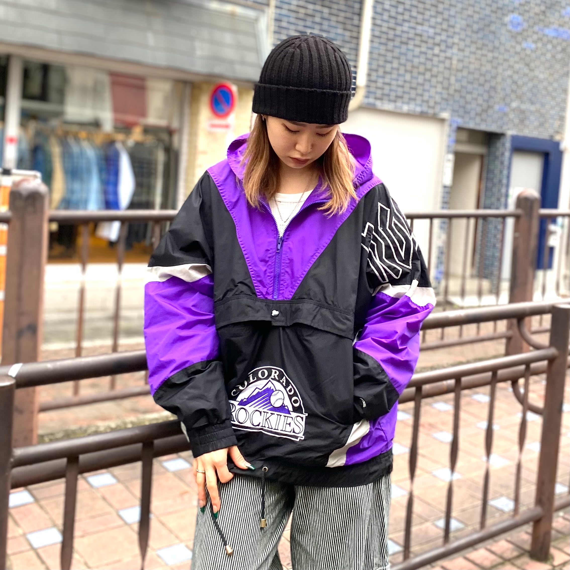 90年代 size : M【 MLB 】Colorado Rockies コロラドロッキーズ ハーフジップ ナイロンジャケット フーディ プルオーバー  紫 黒 古着 古着屋 高円寺 ビンテージ | Slat_Albatross_Isla_Vintage powered by BASE