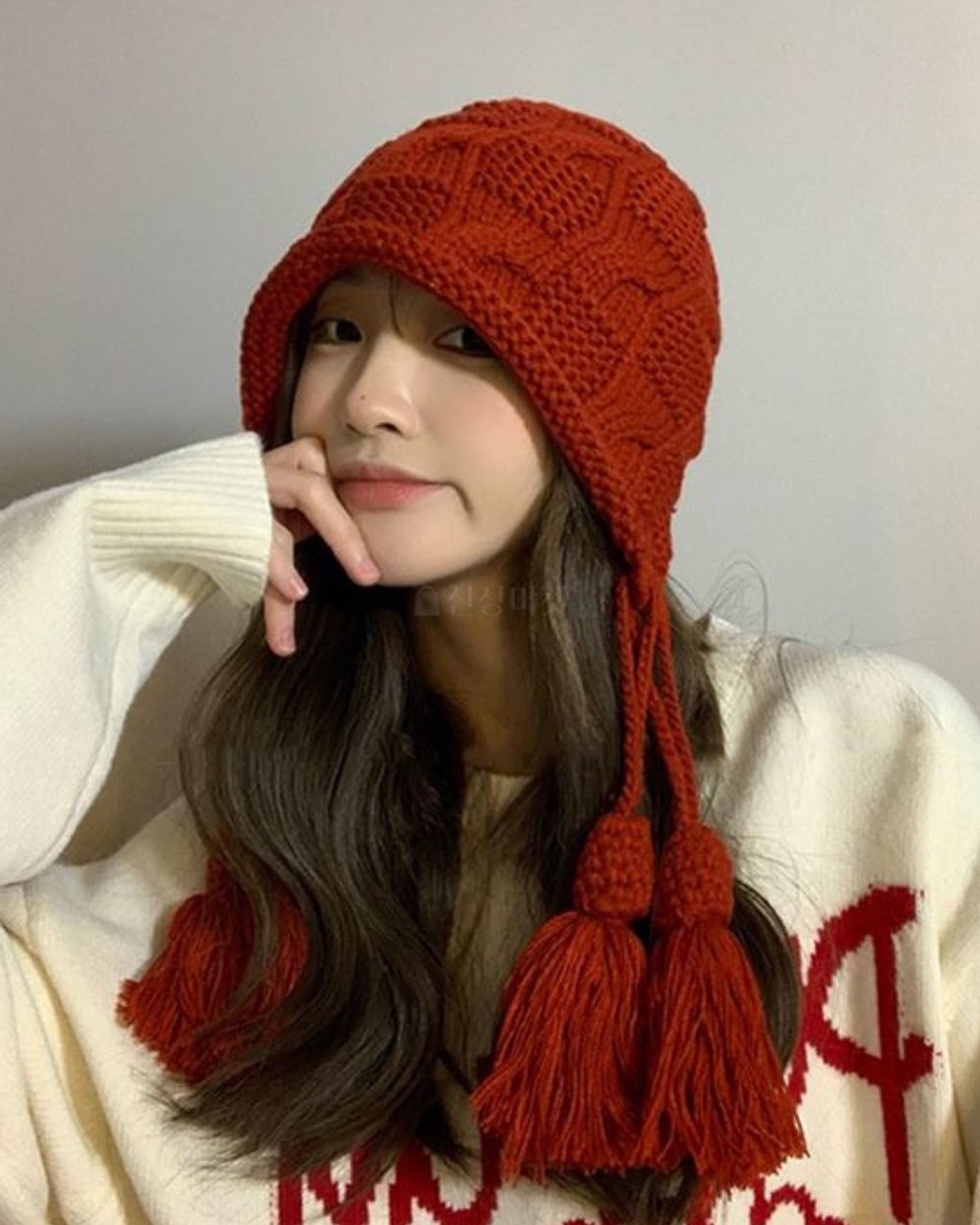 b.Eautifulレッド 花柄 ニット帽 b.Eautiful/ビューティフル】Sakura Checker Beanie（ニットキャップ