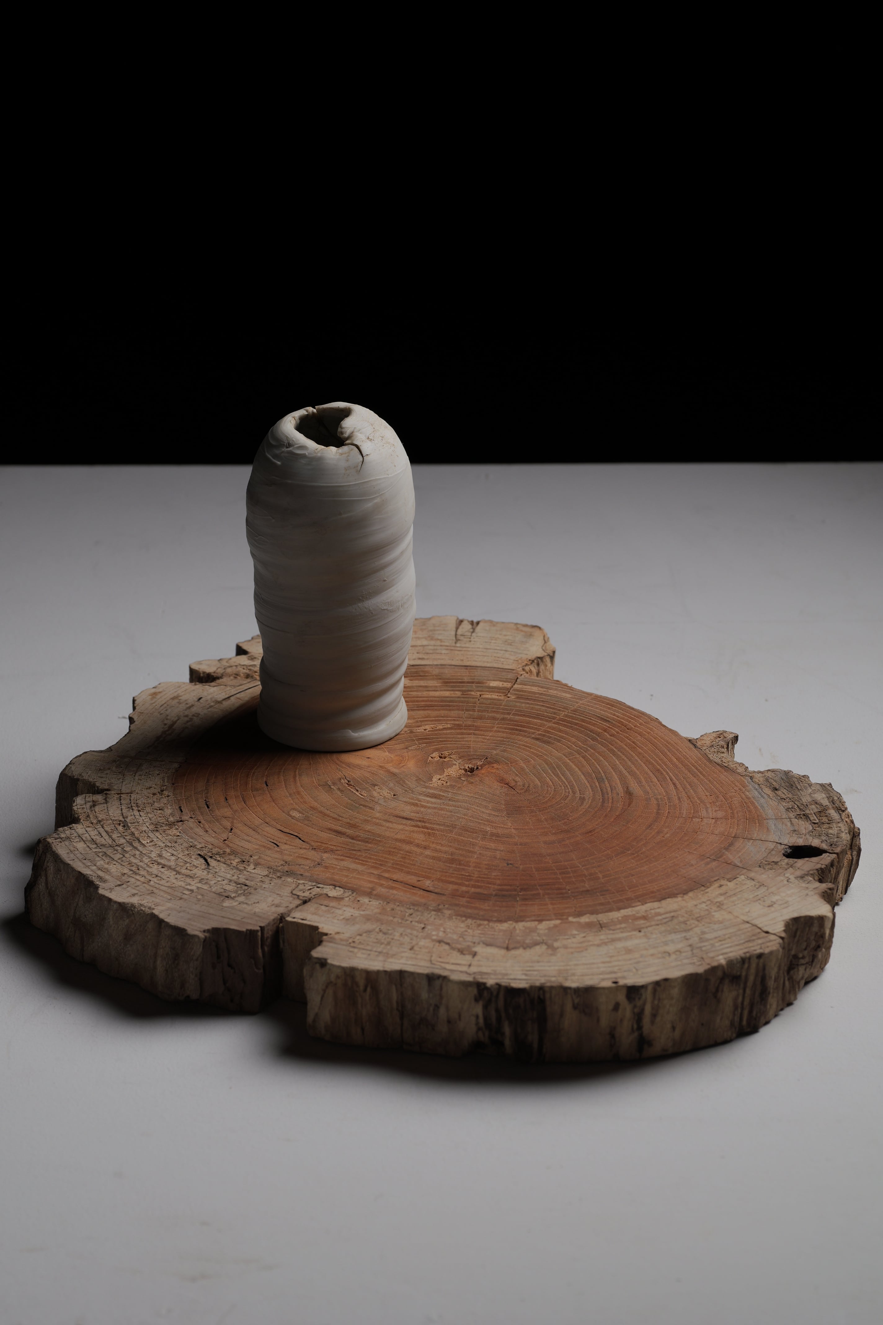 ひのきのいい香り くり抜きテーブル 炙り TORINOKI FURNITURE