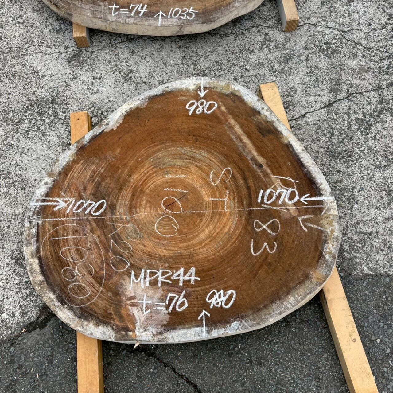 【輪切り】モンキーポッド_1070×980×76_Web限定_オーダー用原板 N2797