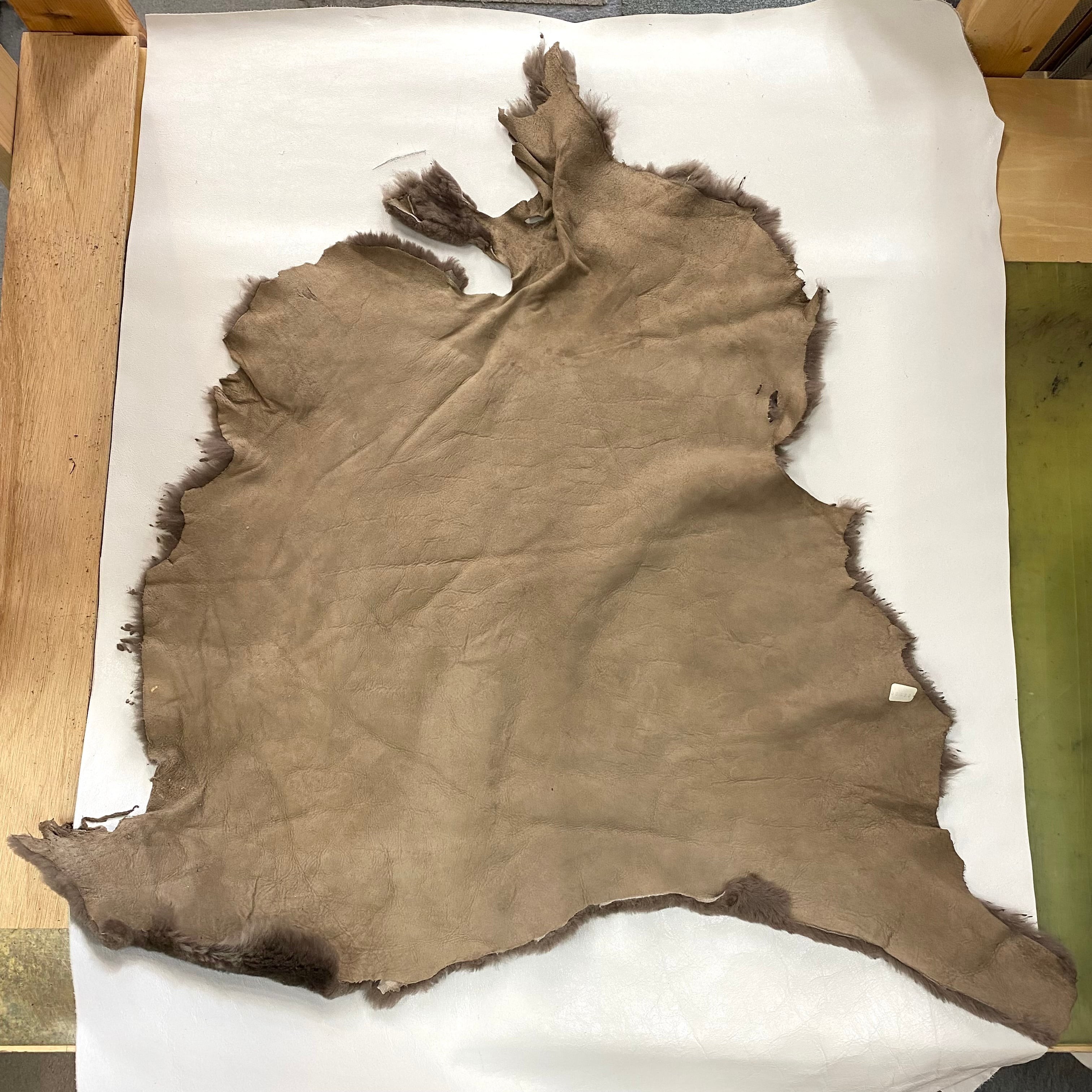 ☆お買い得！ムートン 【約30ds 】O2F-011 | and leather 【初心者