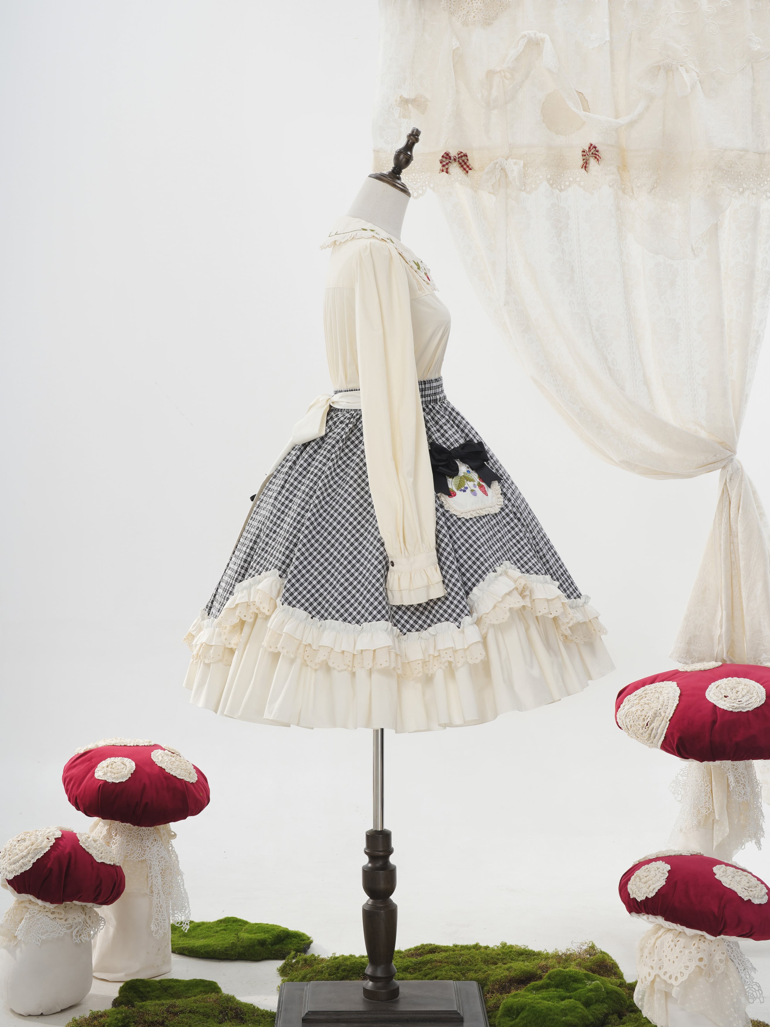 ストロベリー・リボンブーケ いちごアップリケスカート | HoshibakoWorks