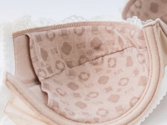 着るだけで温活美胸]テラサーモBB育乳ブラ/ホワイトブラック | risora