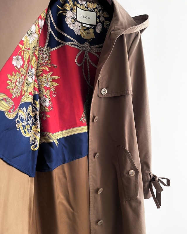 GUCCI　SILK SCARF LINING HOODED COAT