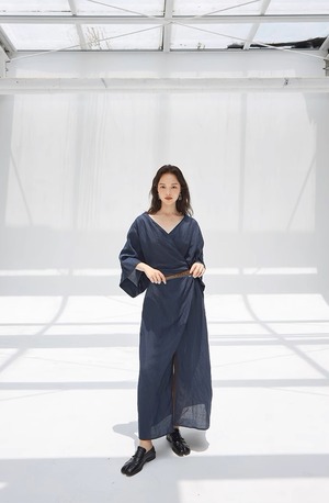 秋苧/Karamushi ネイビーブルー ワンピース 古代漢服 シンプル 無地