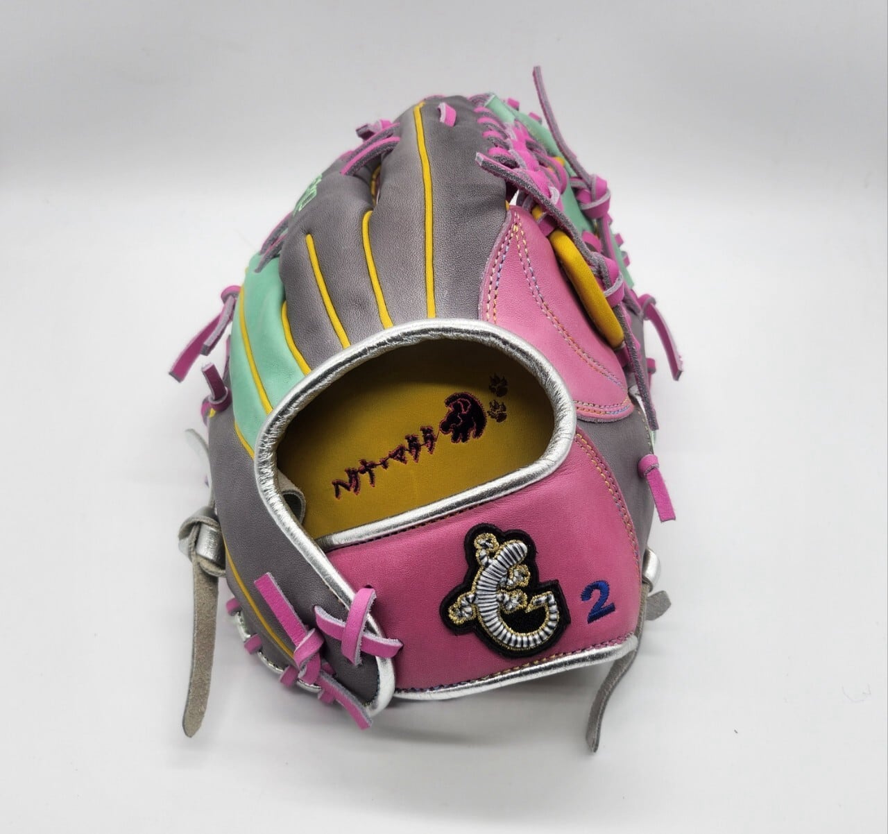 数量限定！ はつかいちサンブレイズ 鶴見 栞奈 選手 使用グラブ | 野球