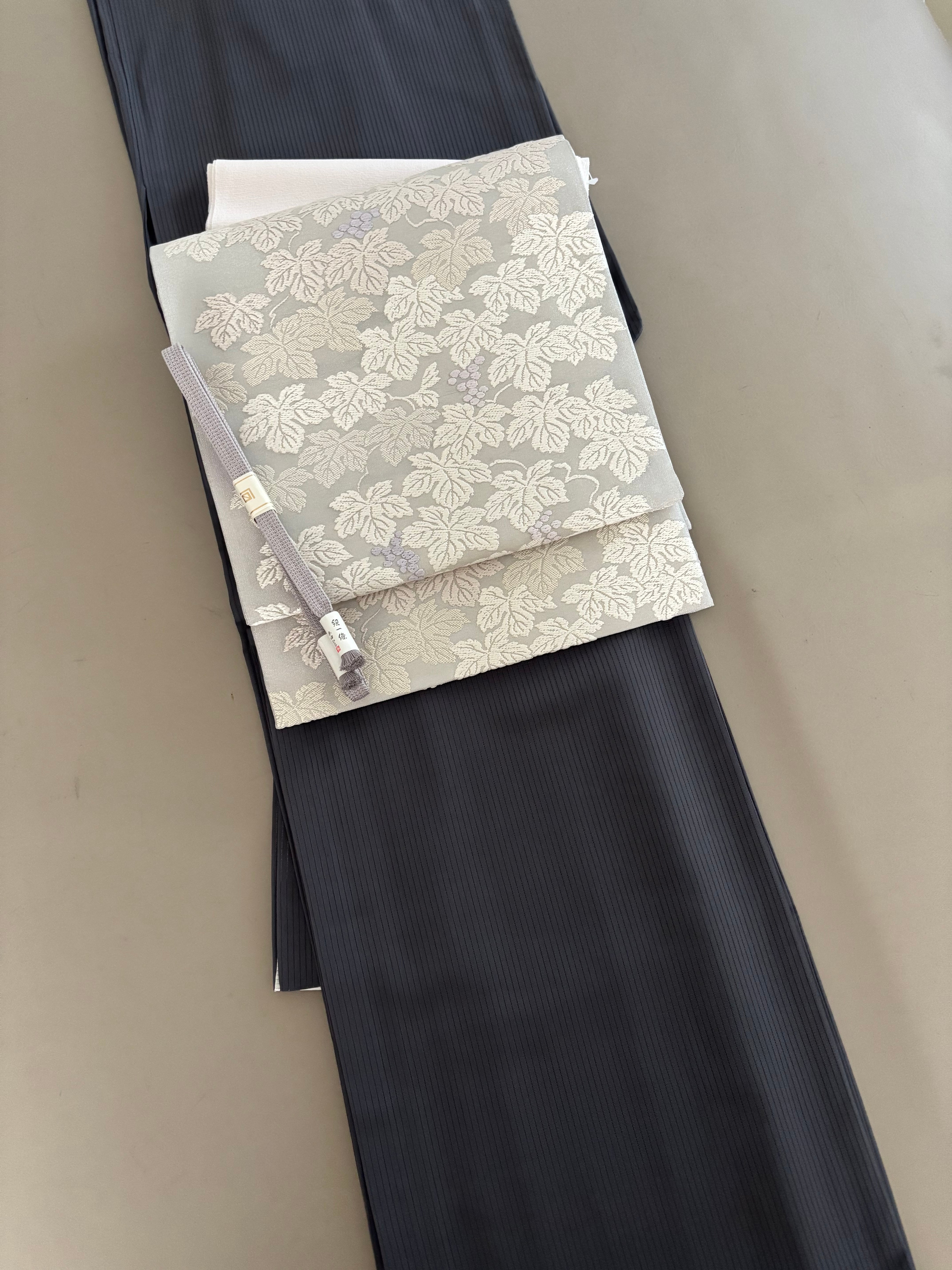 竪絽 紋なし 絹 色無地 薄物 夏～単衣 美品 ダークカラー | きもの奏