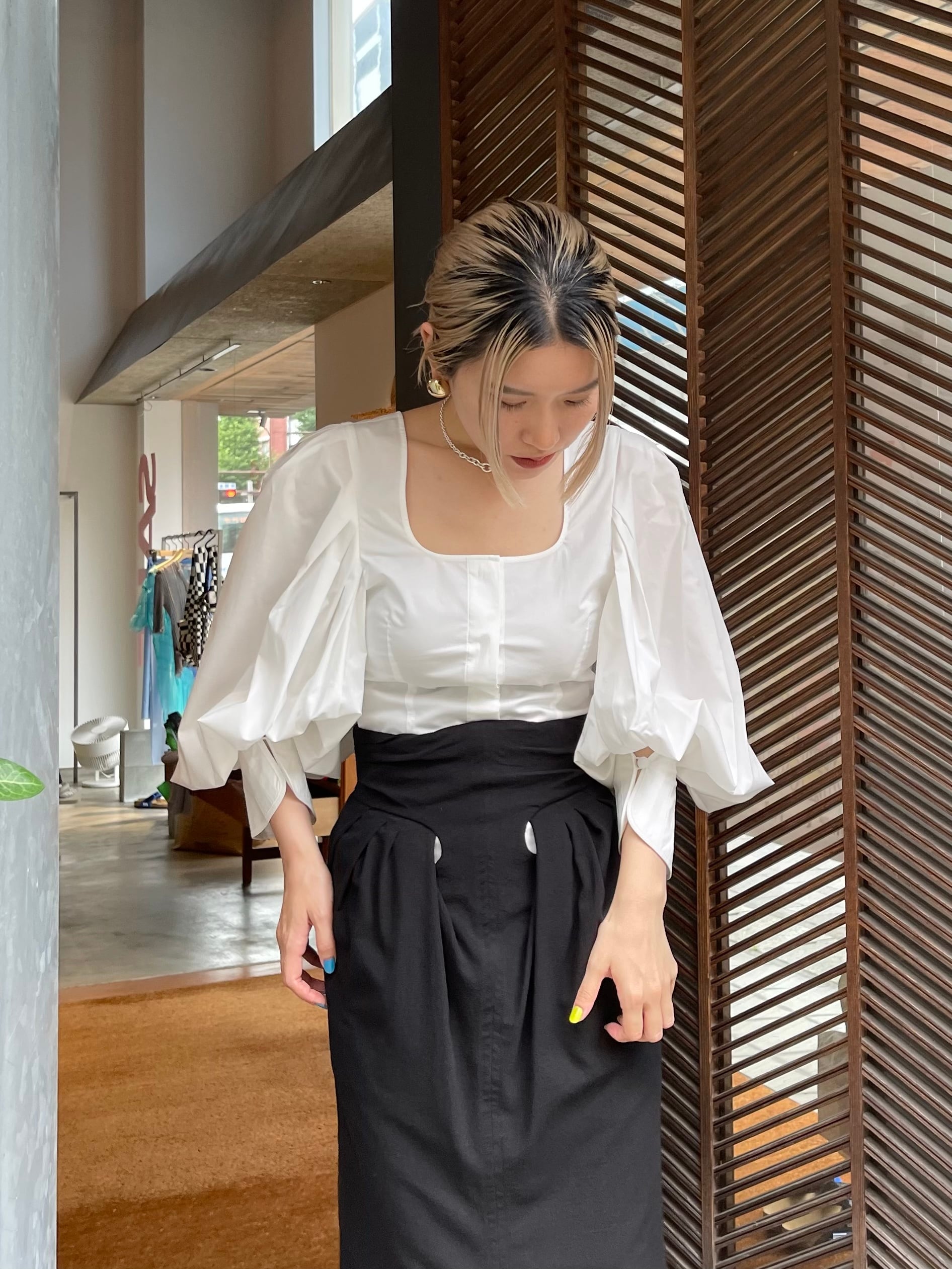 【22AW】Mame Kurogouchi マメクロゴウチ / Square Neck Puff Sleeve Shirt |  TRENTオンラインショップ　(福岡市セレクトショップ) powered by BASE