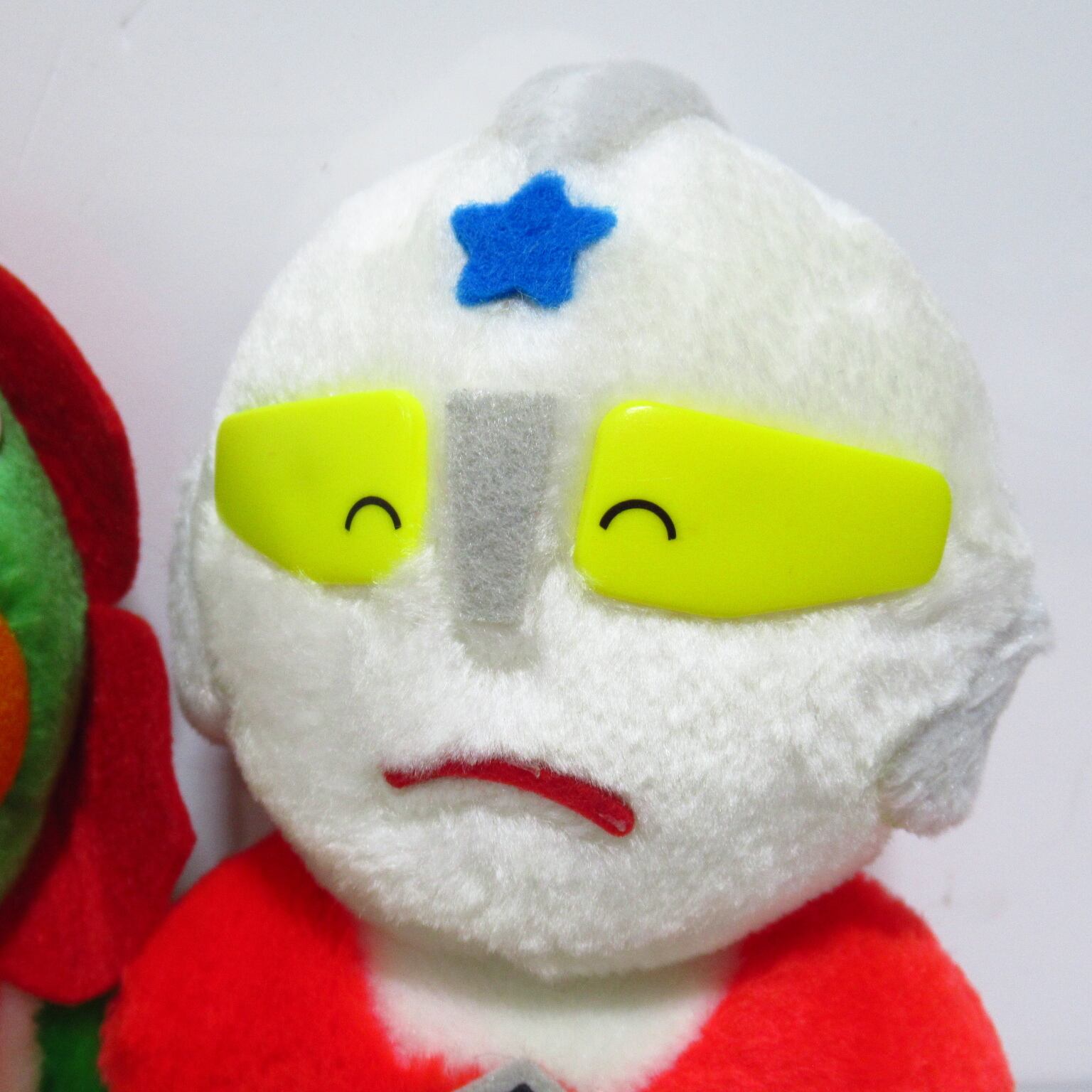 ザ・ウルトラマン ガボラ アミューズメント ぬいぐるみ [$6