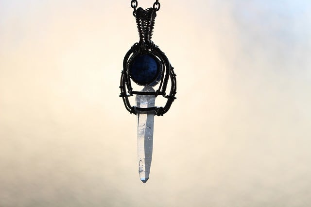 Kyanite & Himalayan crystal silver925 wirewrapping pendant