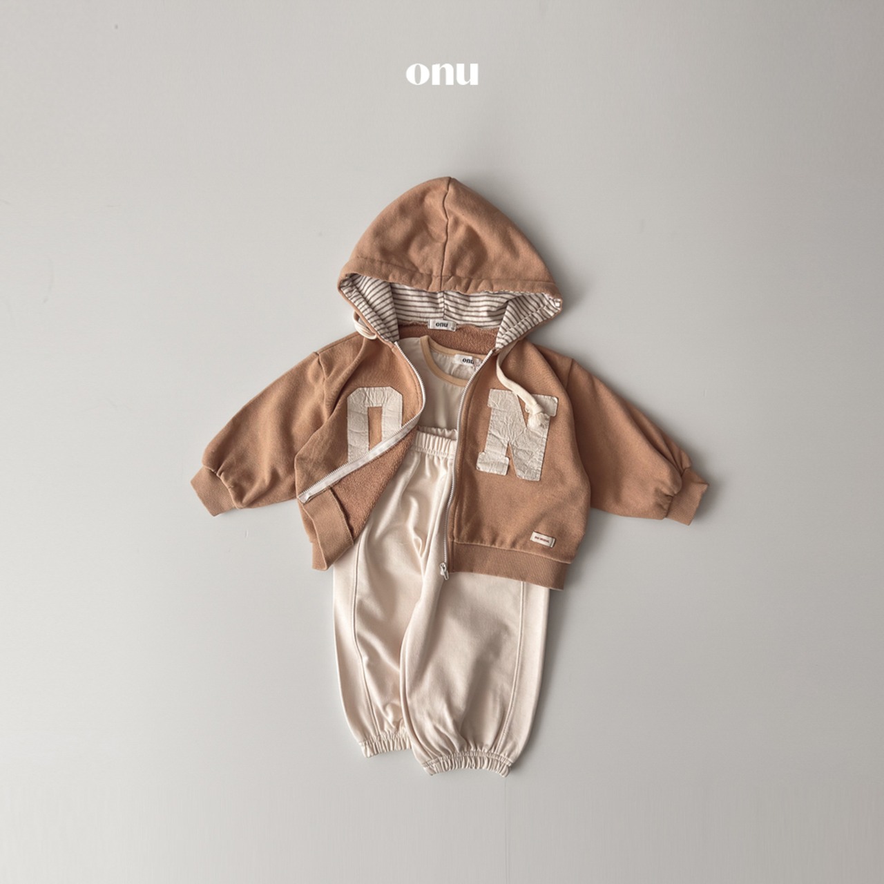 ONU 26/SS Basic Jogger Pants