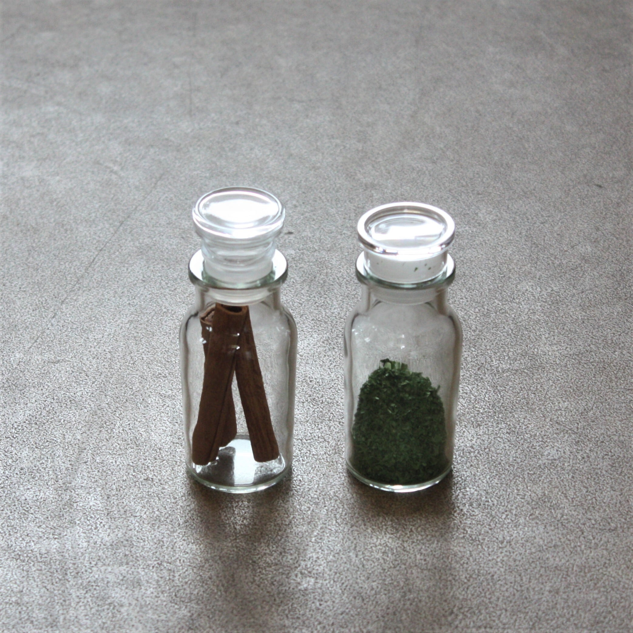 スパイスボトル