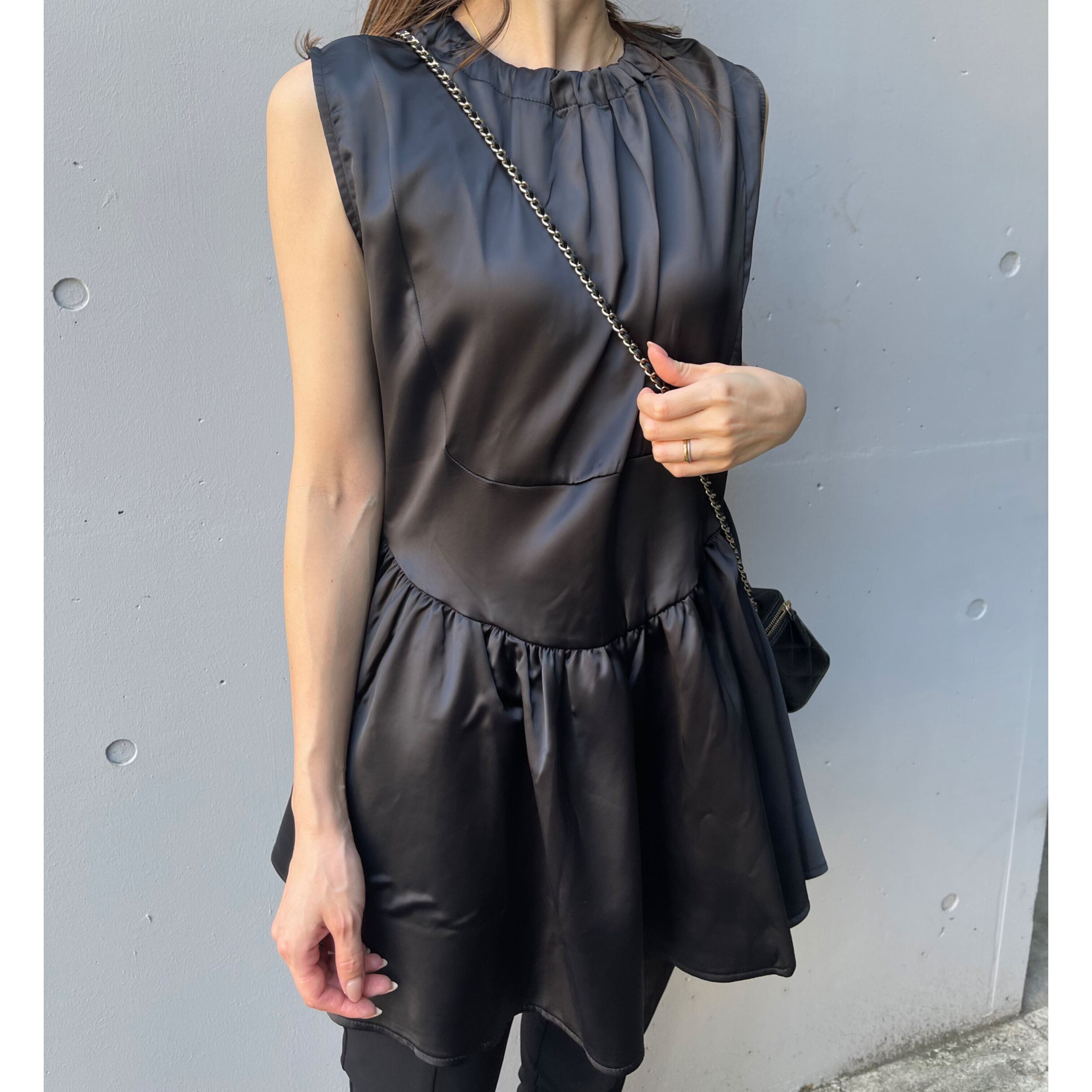 ◆一部即納◆サテンペプラムノースリーブ(即納:1-4営業日/予約:1-2週間程でお届け)