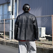 auberge新作のANTON(アントン),インテリムUSアーミーシャツコーディネート