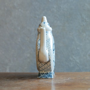 すべてが美しい、陶器のポット