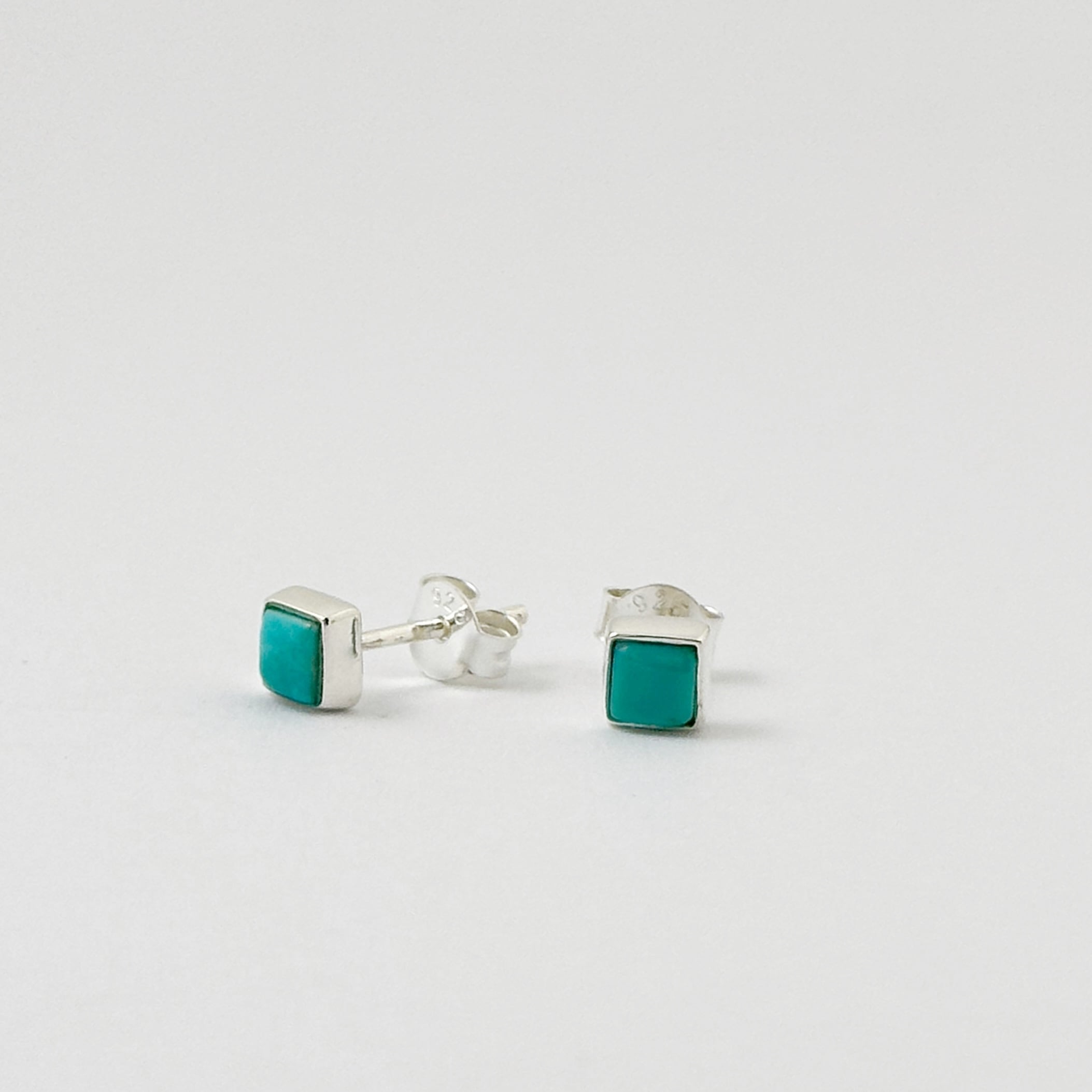 ターコイズ スクエア スタッド ピアス 小さめピアス プチピアス Small