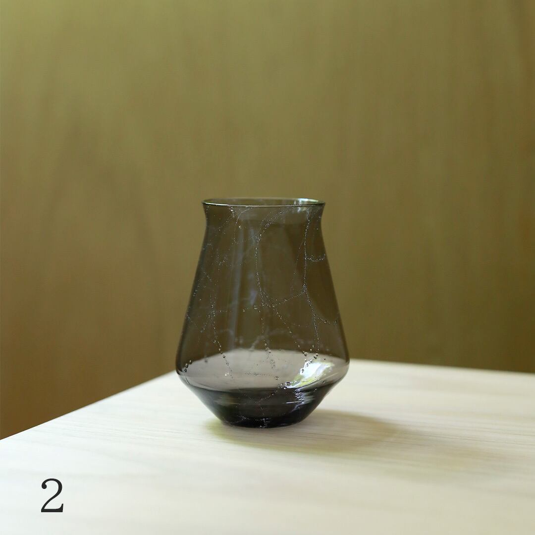 nora glassworks 甲田彩恵 (ノラグラスワークス) contour glass M grey