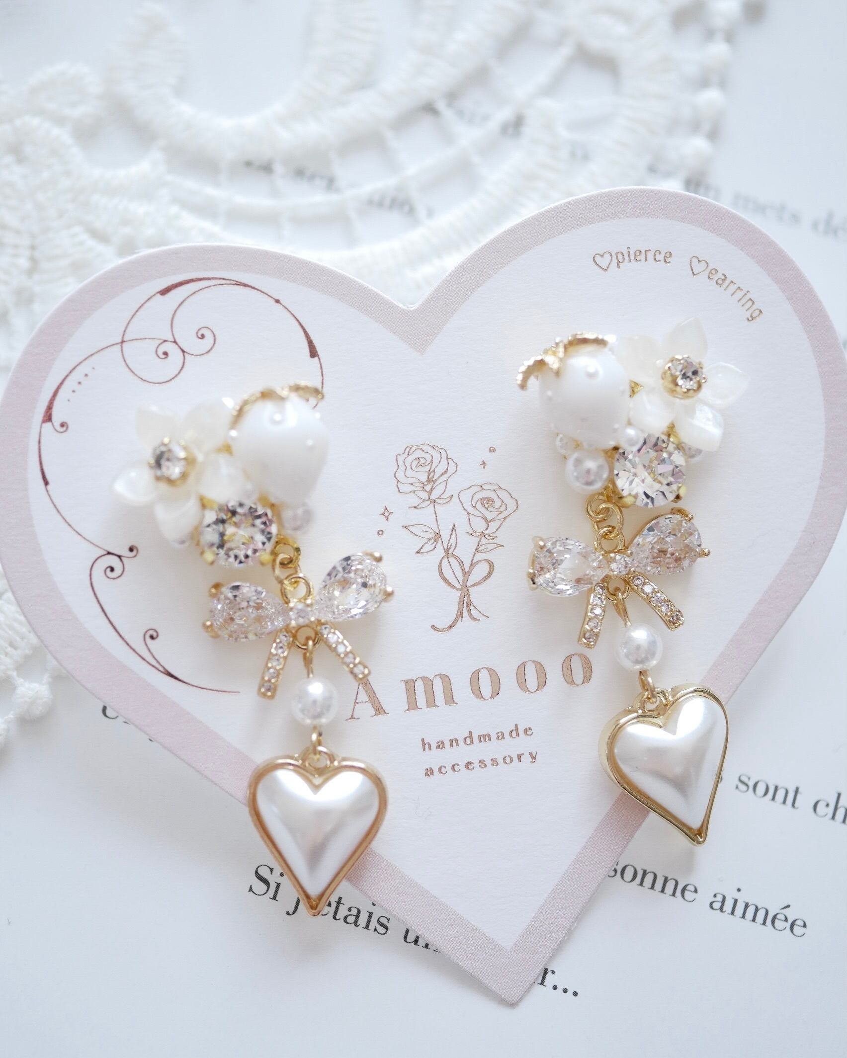 【627】ビジューとハートのピアス／イヤリング 627】ビジューとハートのピアス／イヤリング