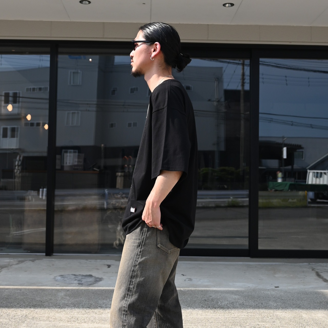 Leh / Contemporary Big Size Slit T-SH-2