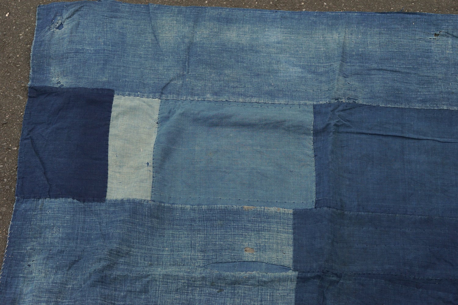 1600A9 ボロ 襤褸 5幅 藍無地 藍染 木綿 時代古布 継ぎ当て 継ぎ接ぎ 