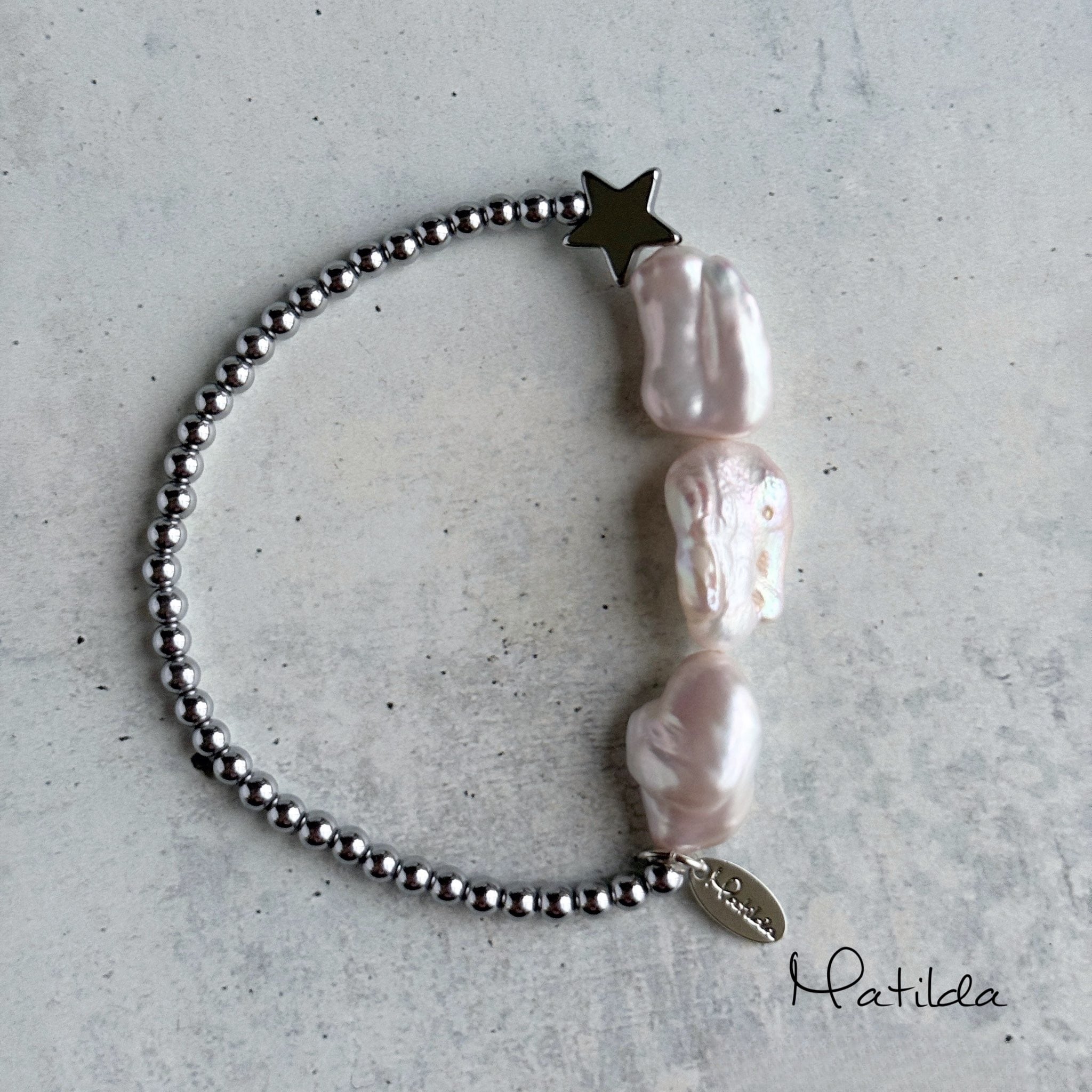 bicolor bracelet(淡水パール×ヘマタイト)