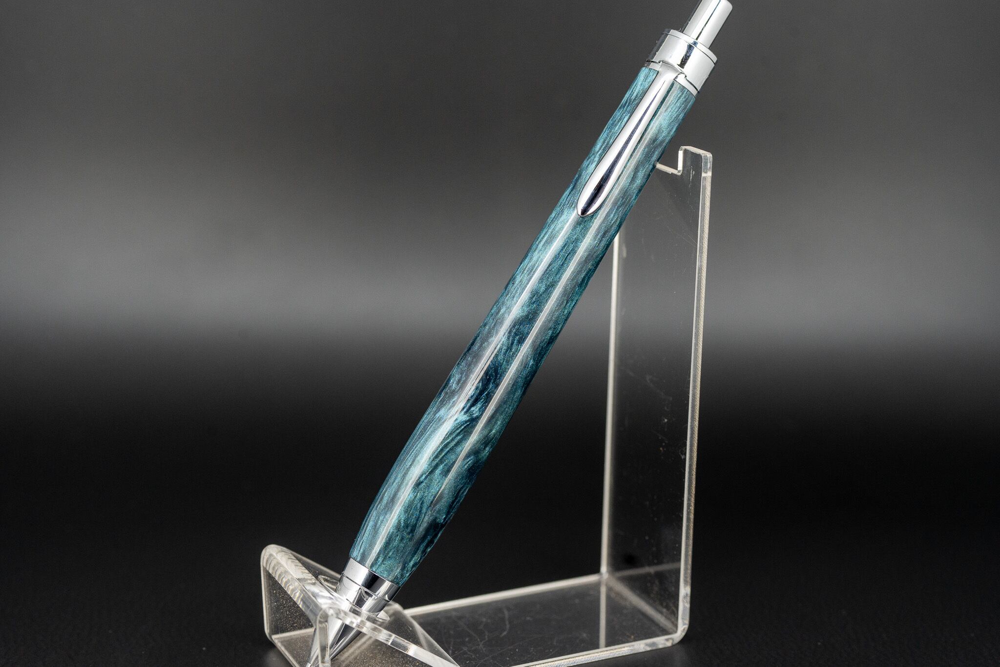 【新品・未使用】金杢犀　シャープペンシル　レジン silver MP 新品・未使用】金杢犀 シャープペンシル レジン silver MP - メルカリ