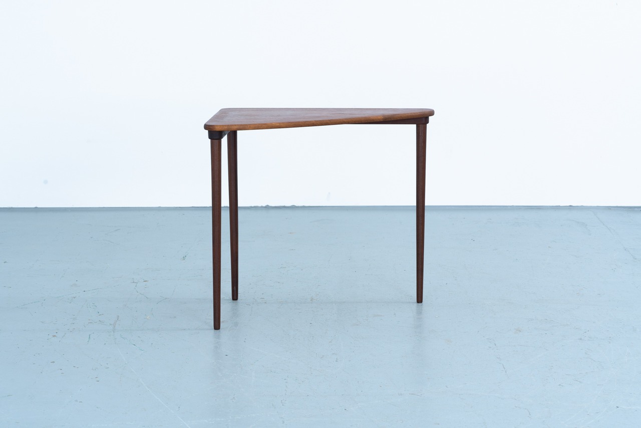 【as it is】Nest Table