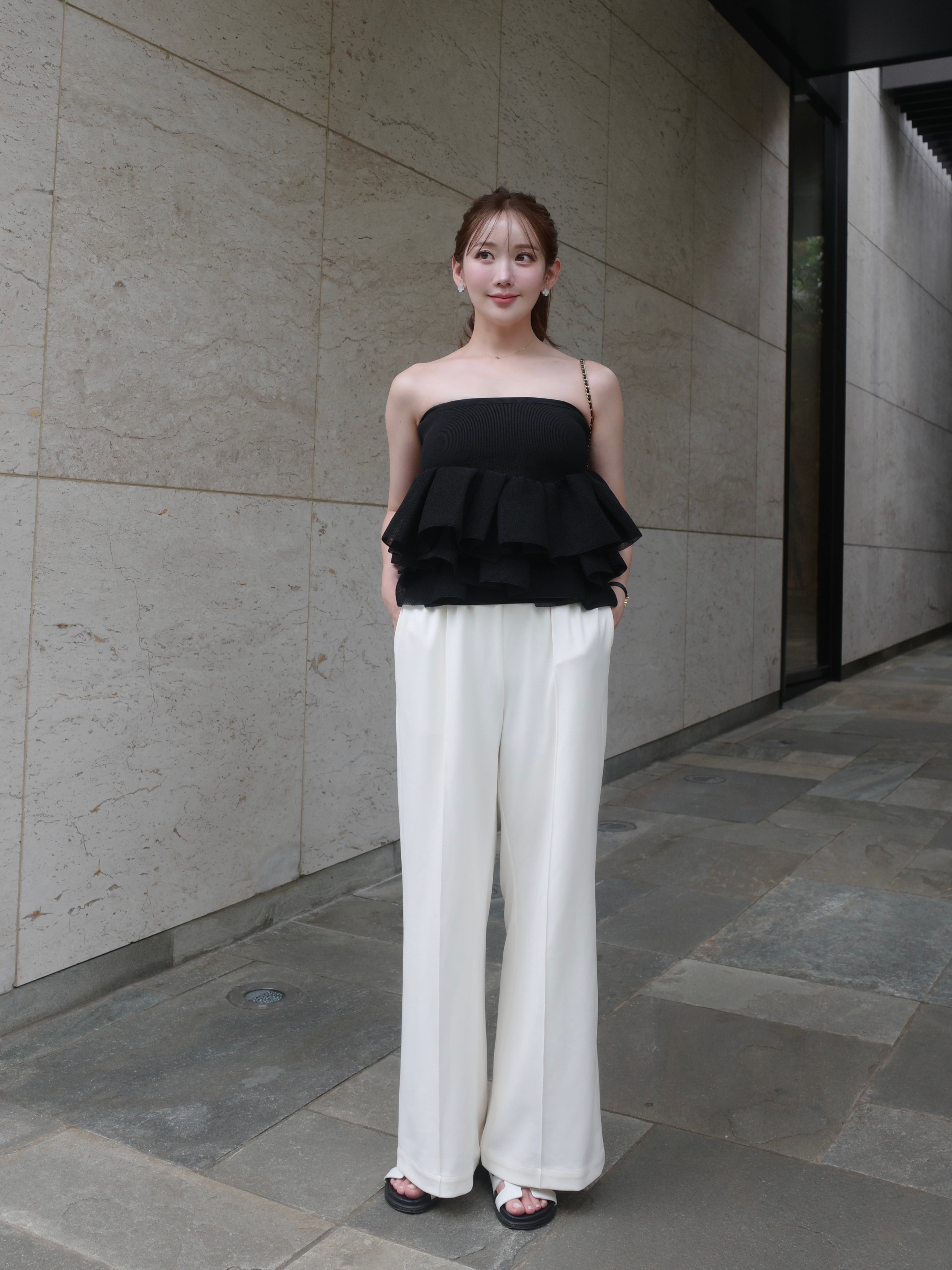 予約】pin tuck straight pants / off white (8月上旬発送予定) | HYEON