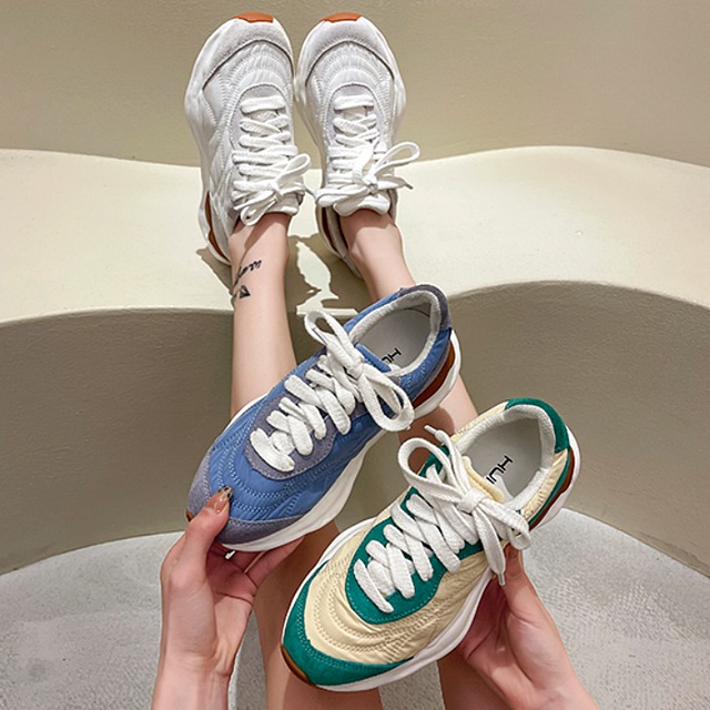【送料無料】シューズ レディース 靴 クツ くつ スニーカー 運動靴 ローテクスニーカー ランニング 靴紐 レトロ オーソドックス シンプル 素朴 かわいい ジェンダーレス 大人可愛い きれいめ スポーティー ホワイト 白 ブルー 青 グリーン 緑 クリーム色 バイカラー 昔 こなれ感 インスタ映え アイテム 韓国 ファッション カジュアル コーデ デート 通学 学生 休日 公園 スポーツ 運動 普段使い お出かけ 主役級 10代 20代 30代 春 25cmトレンド 抜け感 オシャレ db1693