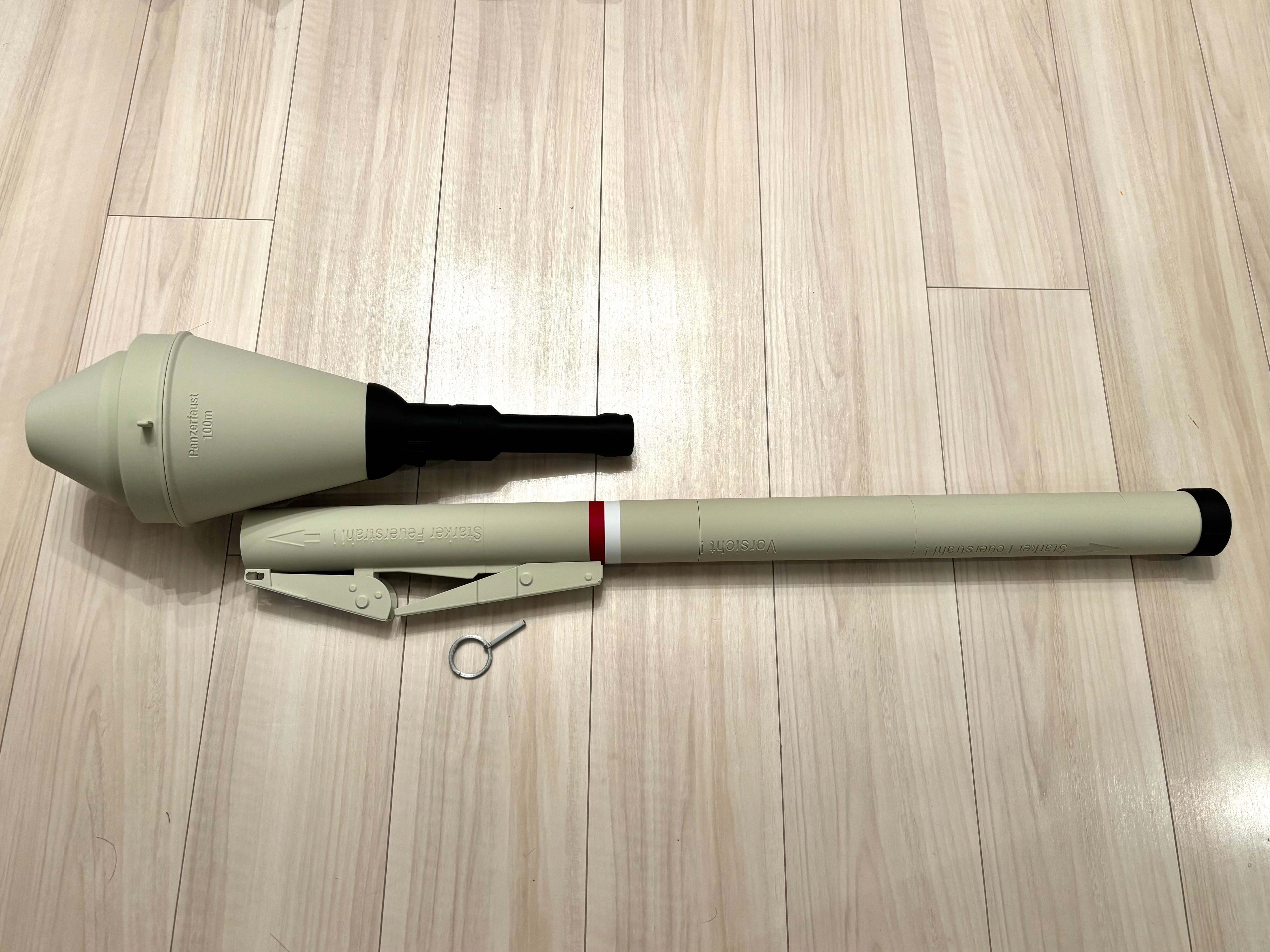 1:1 ドイツ軍 パンツァーファウスト 対戦車砲 レプリカモデル (金属