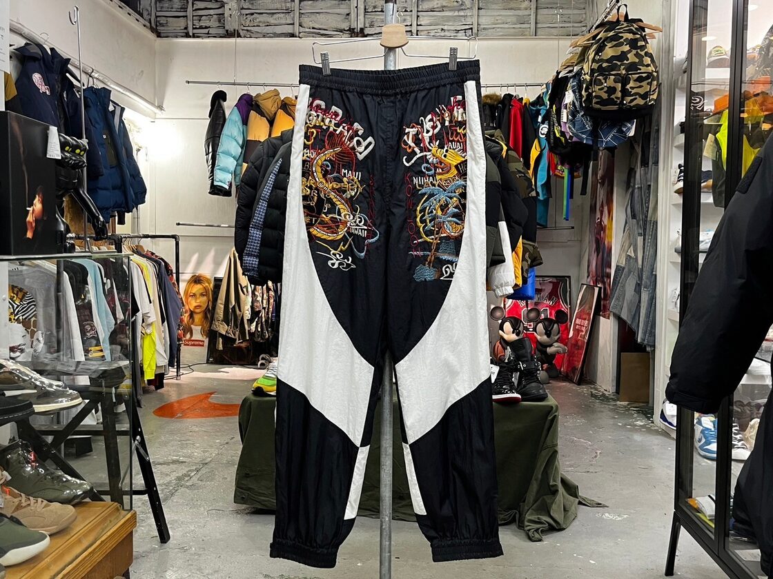 DOUBLET BREAK UP EMBROIDERY TRACK PANT BLACK LARGE 60905 | Pay ID