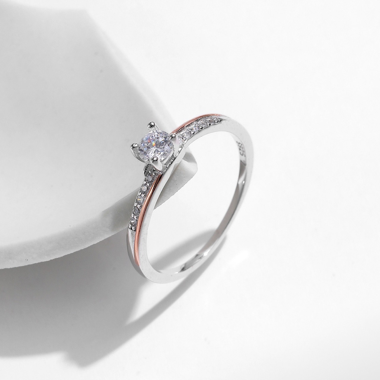 指輪 おしゃれ ダイヤ付き ローズゴールド キラキラ ネックレス - 3