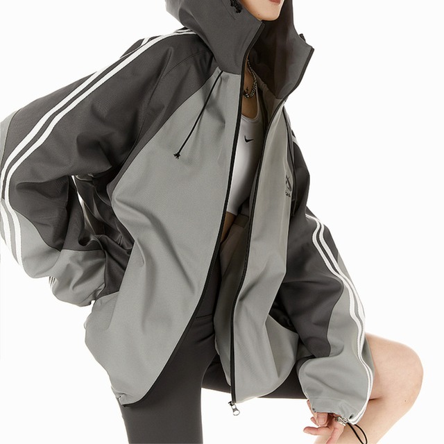 Sporty oversized paneled hoodie A00079