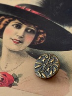 18mm フランスアンティークボタン カンパニュラ ベルフラワー エンボス メタルボタン アクセサリーパーツ デコレーション材