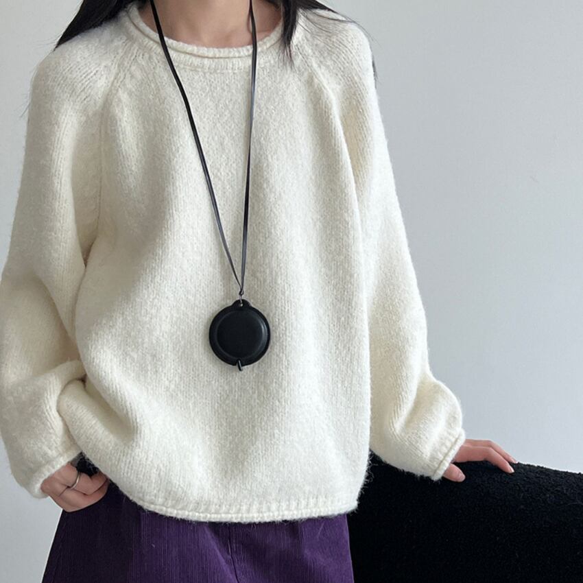 round neck drop shoulder knit J00107