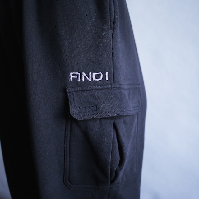 side double flap pocket design black wide easy sweat cargo pants