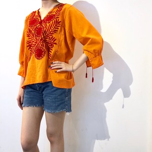 Vintage Orange Embroidered Top / オレンジ刺繍トップス