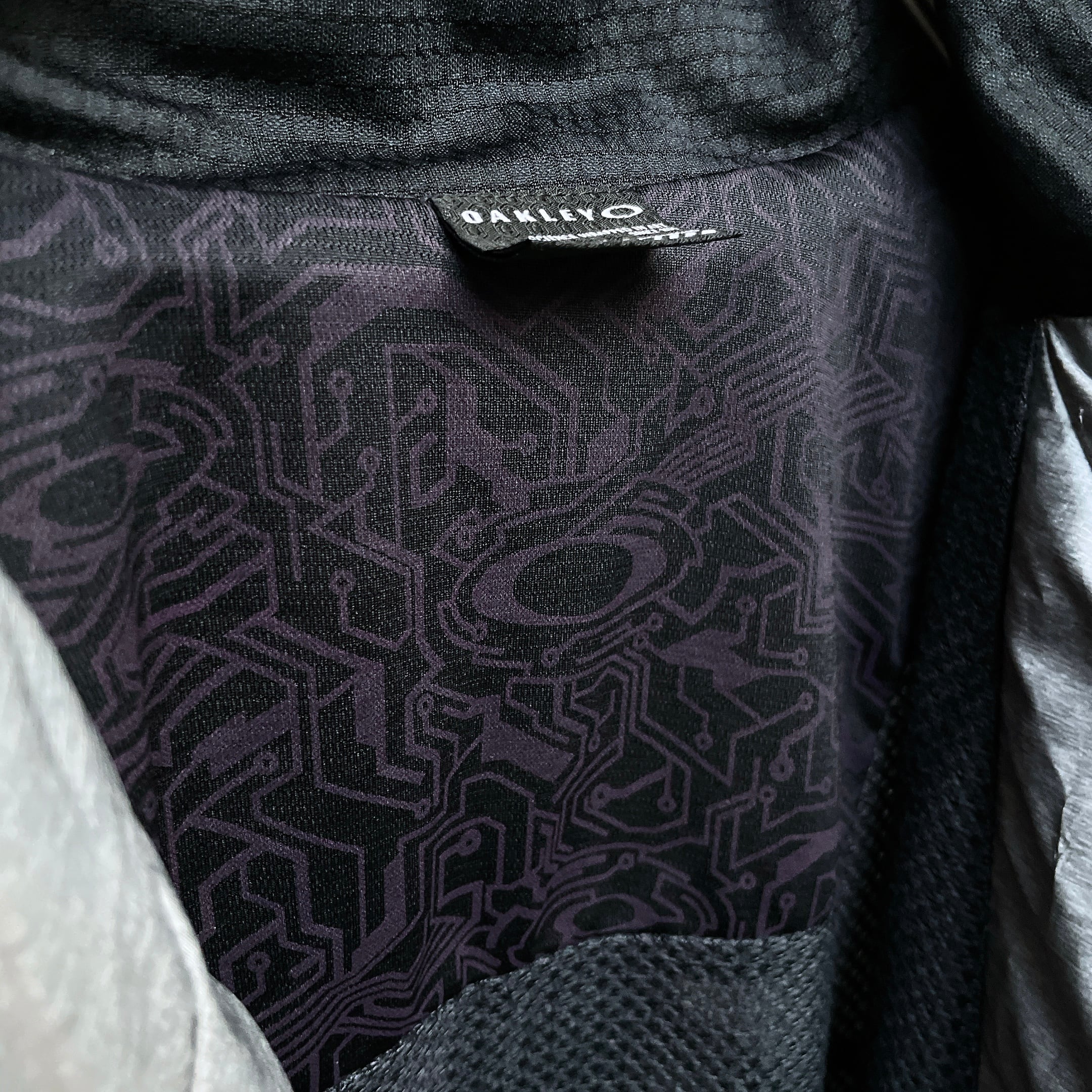 OAKLEY TYPE-02 Mat silver × Black Bi color technical blouson