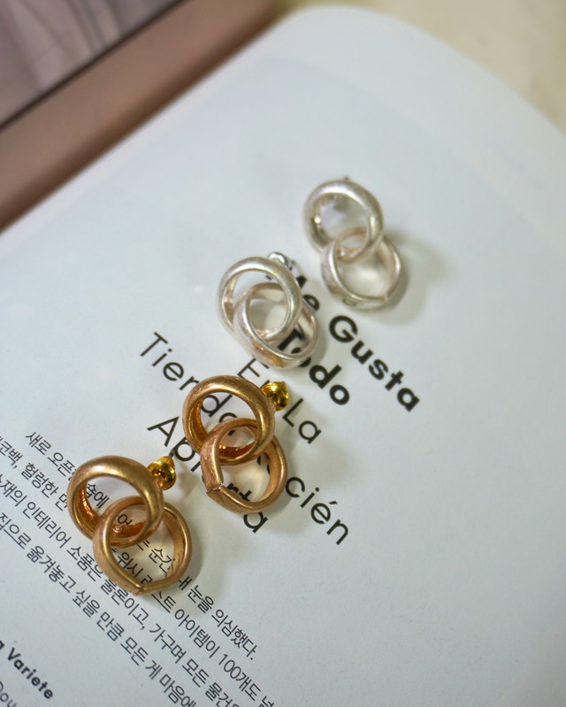 ウェーブループピアス　5281091（1106）