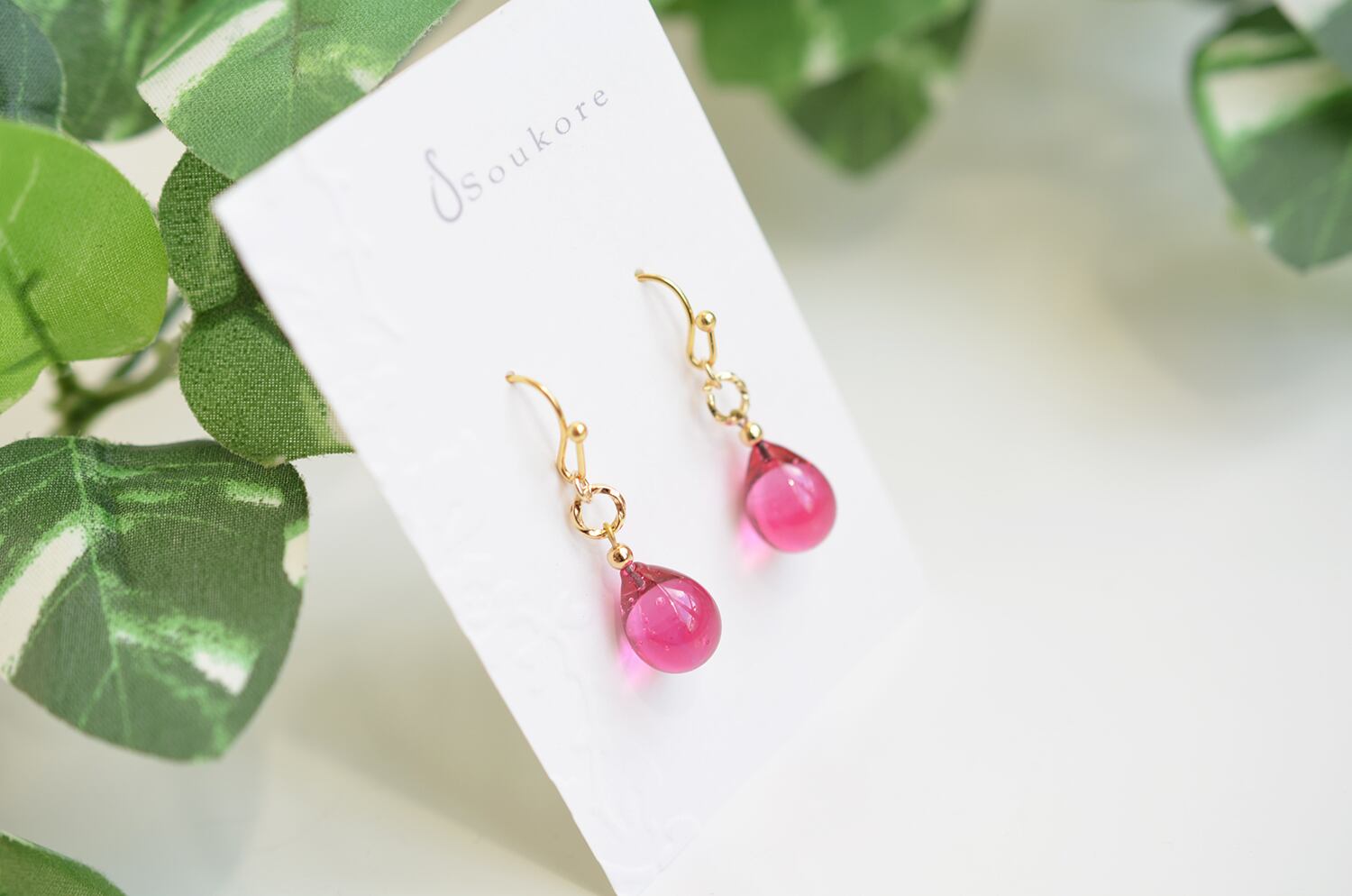 1点のみNo.633 ドイツビーズの桜 ハンドメイドピアス イヤリング37 